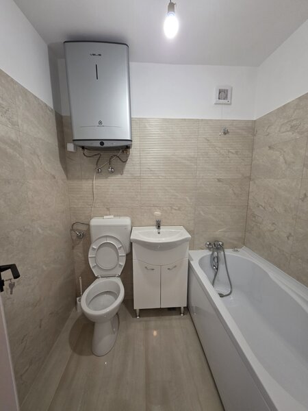 Fetesti, 10 minute metrou 1 Decembrie 1918, zona Jean Steriadi, renovat