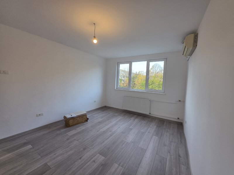 Fetesti, 10 minute metrou 1 Decembrie 1918, zona Jean Steriadi, renovat