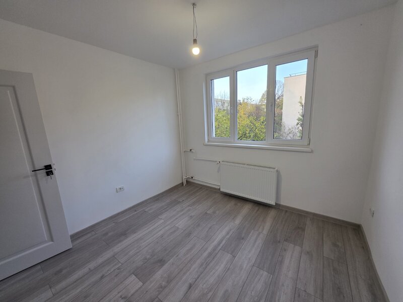 Fetesti, 10 minute metrou 1 Decembrie 1918, zona Jean Steriadi, renovat