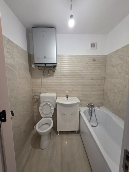 Fetesti, 10 minute metrou 1 Decembrie 1918, zona Jean Steriadi, renovat